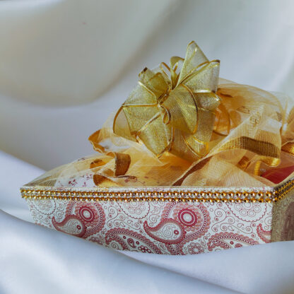 Golden Netted Basket Tray